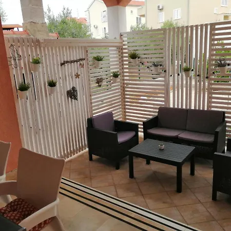 Apartment Mira Zaboric