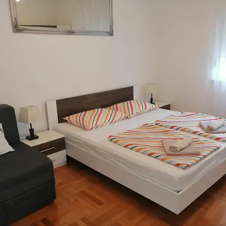 Mira Apartment Zaboric