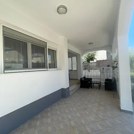 Mira Apartment